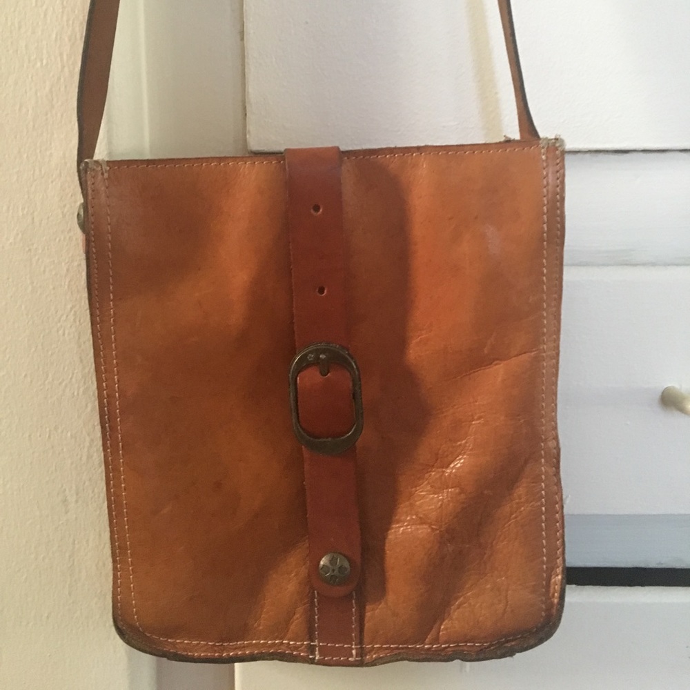 Leather satchel purse tan